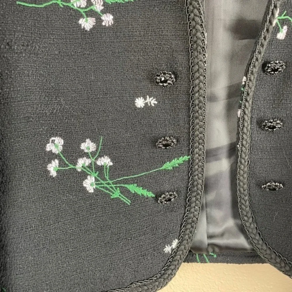 ZARA Black Embroidered Floral Blazer Jacket Button Embellished XS‎ Career